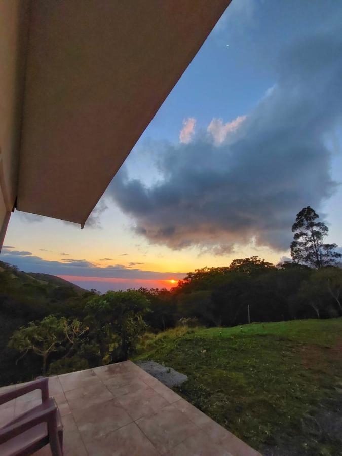 Casa Urraca, Magnifica Vista Al Oceano Pacifico Villa Monteverde ภายนอก รูปภาพ